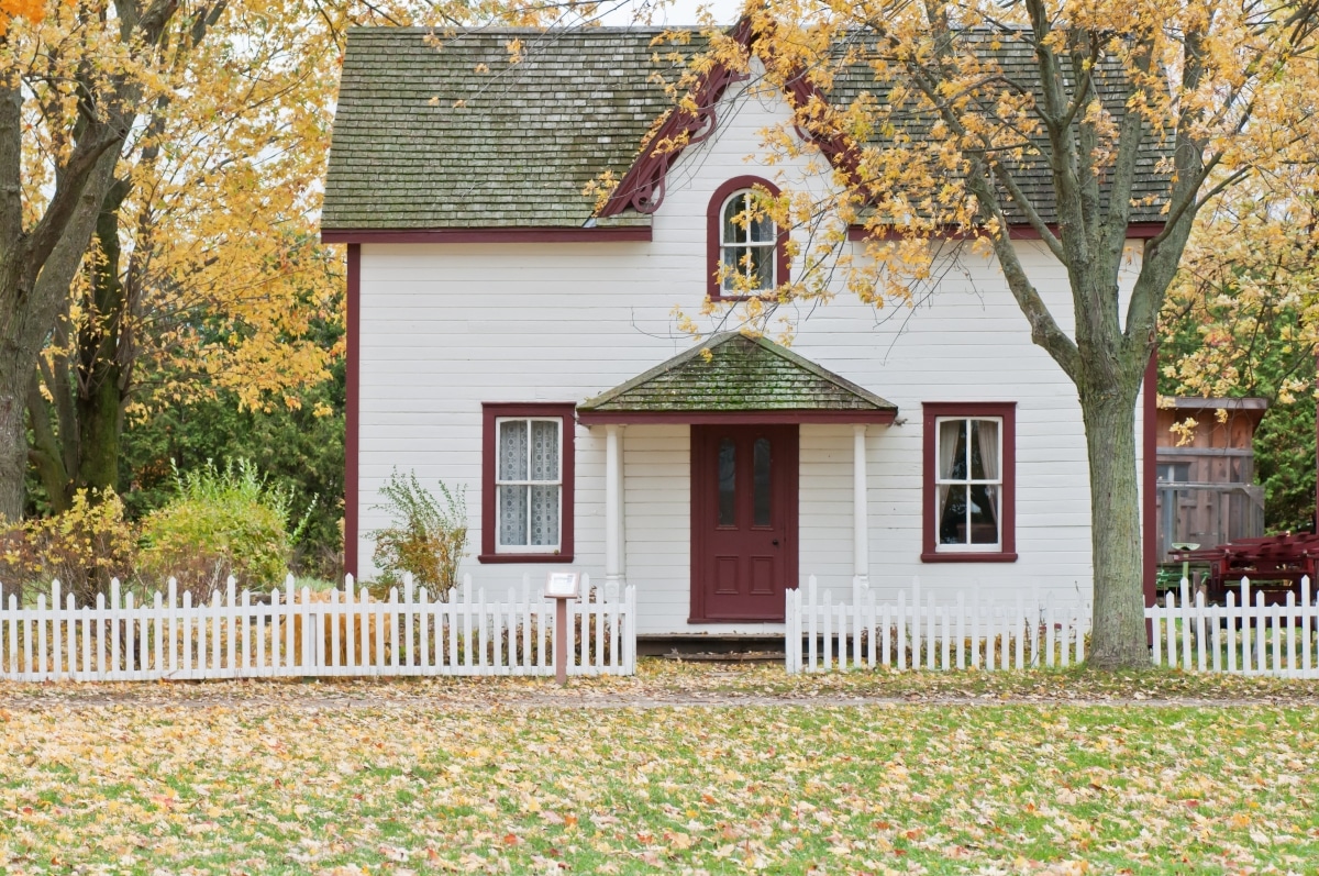 6 Reasons to Rent a House Sight Unseen